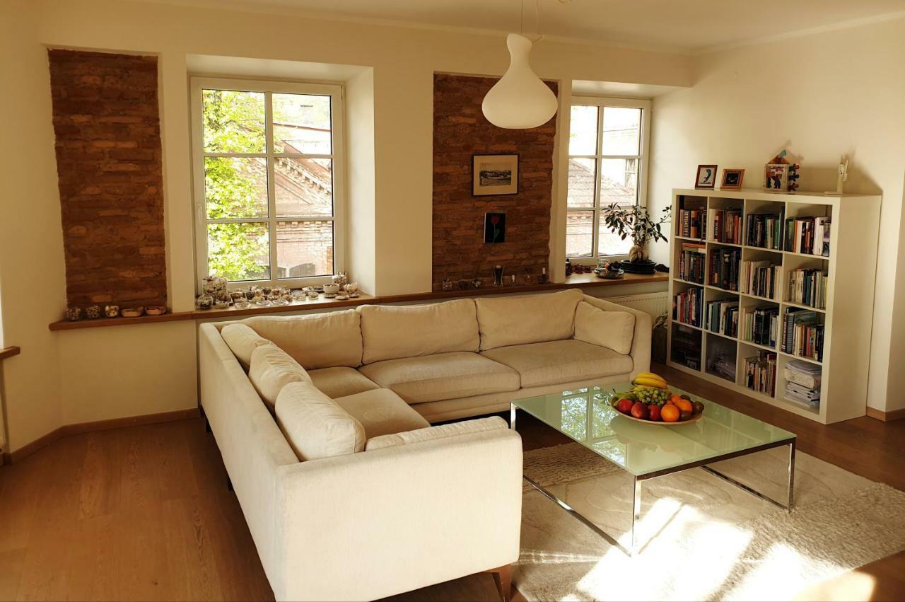 Exceptional Uzupis Bridge 3 Bedroom Apartment Vilnius Ngoại thất bức ảnh