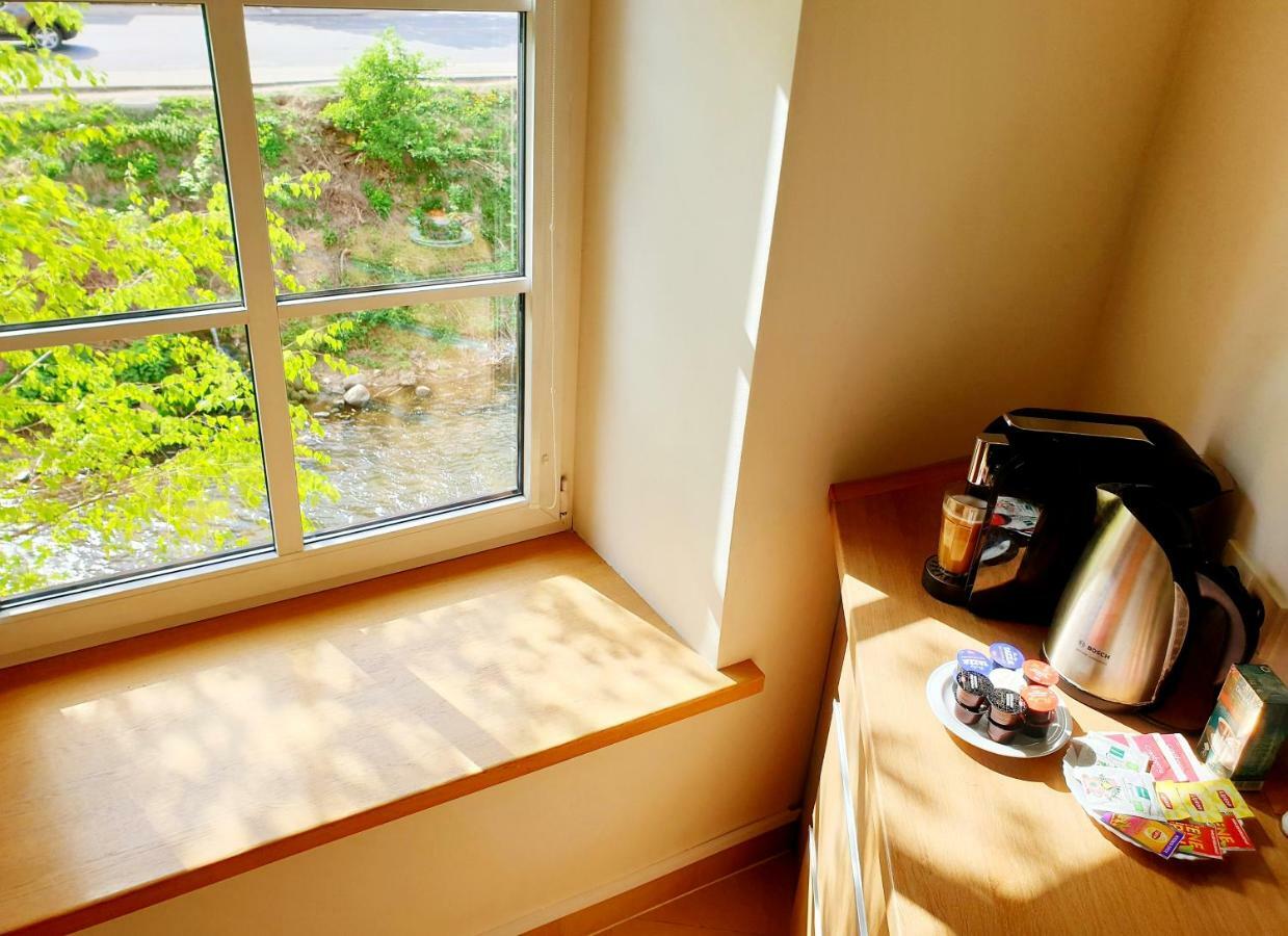 Exceptional Uzupis Bridge 3 Bedroom Apartment Vilnius Ngoại thất bức ảnh